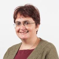 Tracy Bernstein's Instagram, Twitter & Facebook