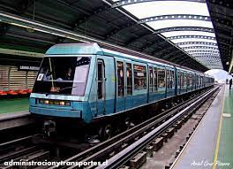 Se ven los trenes 2061 y 2068. Metro De Santiago Alstom Ns93
