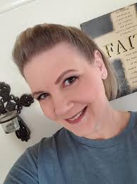 As a teacher YES read to your kids!