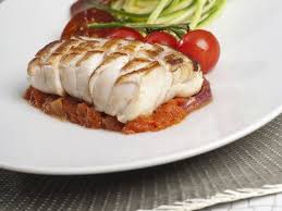Dos De Cabillaud Grille Sauce De La Piperade Et Spaghetti De Courgettes Recette Recettes De Cuisine Alimentation Dos De Cabillaud