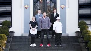 John de mol huis portugal met uitzicht op zee of een bijzonder natuurgebied. Johnny De Mol Over Hotel Syndroom