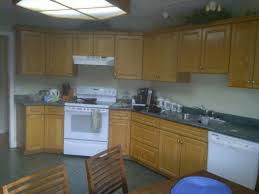 green kitchen countertops