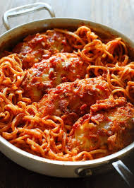 Chicken Spaghetti In Homemade Italian Tomato Sauce Chicken Pasta Dishes Gnocchi Dishes Chicken With Spaghetti Sauce