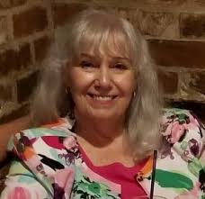 Hello, I'm Linda, a retired Art/Design/Textiles, Teacher/Examiner.  Experience to share.