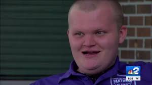 Fort Myers teen with special needs scores touchdown in “amazing” high  school football moment