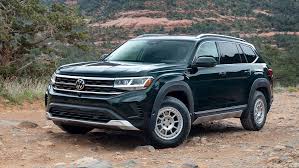 Vw Atlas Basecamp Volkswagens Us Suv Wird Robuster In 2020 Gewindefahrwerk Volkswagen Auto Motor Sport