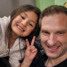 Bill Moehring's Instagram, Twitter & Facebook