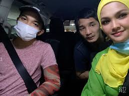 Azal casting sampai nak pukul. Showbiz Mco Presents New Sets Of Challenges For Zarina Zainuddin