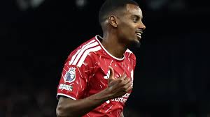Isak ready to show world his quality, says Van Dijk