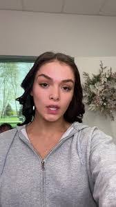 Ashley Earlywine's Instagram, Twitter & Facebook