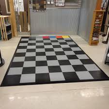 Hdxt extreme diamond tiles are equivalent in terms of quality, but are geared more towards the show garage or man cave.. Garage Floor Tiles Raised Diamond Portable Event Trade Show