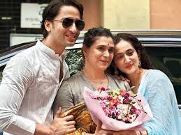 He is known for being a tv actor. Shaheer Sheikh Ties The Knot With Ruchikaa Kapoor Maa Supriya Pilgaonkar Attends Their Court Marriage See Pics The Times Of India