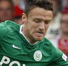 Gentner broke his lower and lateral. Bundesliga Wolfsburg Dank Dzeko Und Grafite Fast Meister Welt