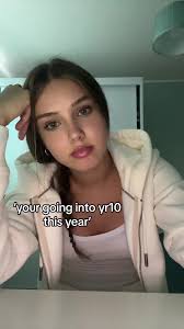 How Old Would You Be If You Were in 10th Grade