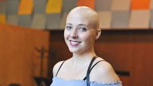 Anna julie slováčková se nikdy nebála diskutovat o vážných tématech. Anicka Slovackova O Boji S Rakovinou Oholit Si Hlavu Bylo Osvobozujici Youtube