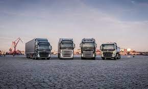 Volvo Trucks Tan Tarihinin En Buyuk Lansmani Tam 4 Yeni Kamyon Volvo Kamyon Tarih