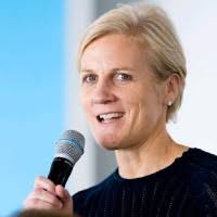 39000+ "(roach)" profiles