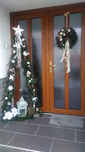 Pin By Zita Nova On Vanoce Outdoor Christmas Decorations Christmas Decorations Christmas Wreaths