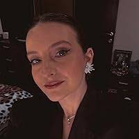 O vară în mesaje (Miliardarii din Beverly Hills, #1) by Silvia Frost