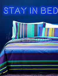 Lenzuola una piazza e mezza bassetti linea dream. Lenzuola Una Piazza E Mezza Bassetti Relief Blu Colori Fluo