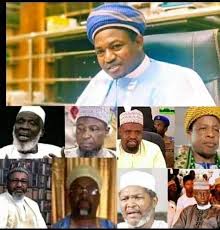 Brass buttons and ferrule clip point blade. Fatimatu Zahara U Bincikena Ya Kai Karshe 9 Ajiya Nace Daku Ina Bibiyar Wani Lamari Idan Na Kaigaci Kuma Zakuji To Yaudai Na Sami Abinda Nakeso Nasan Kuna Sane Da Cewa Wasu