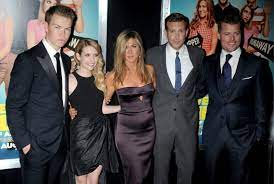 Kenny as a lucky boy gets to kiss them both. Jennifer Aniston Emma Roberts Share Kissing Scene With Will Poulter Upi Com