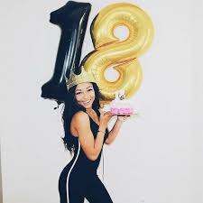 18th Birthday Birthday Photoshoot With Friends Ideas Pin By Emily Mariscal On Photography Birthday Photoshoot Birthday Photos 18th Birthday Party