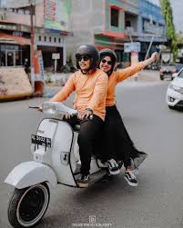 Check spelling or type a new query. 12 Ide Pre Wedding Asyik Dengan Berbagai Alat Transportasi Yuk Biar Lebih Cepat Sampai Kua