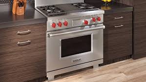 Viking range corporation is an american appliance company that manufactures kitchen appliances for residential and commercial use, and is not to be confused with the house brand of appliances from the canadian department store eaton's which went bankrupt in 1999, and which also used the name viking. Wolf Or Viking Gas Range Which Is Best Desertech Appliance Service