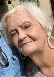 Ellen Fontenot's Instagram, Twitter & Facebook