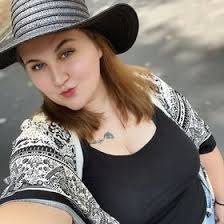 Chloe Nicholson (MamaWitch95)