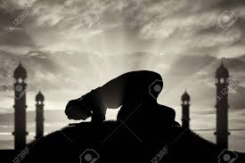 They are adored in minor churches and chapels in south tyrol (italy), upper bavaria, baden and the rhineland. Religion Islam Ein Muslim Betet Bei Sonnenuntergang In Der Nahe Der Moschee Lizenzfreie Fotos Bilder Und Stock Fotografie Image 61366834
