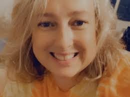 Karen Badders's Instagram, Twitter & Facebook