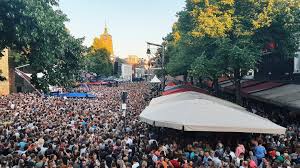 Django wagner mooie blauwe ogen muziekfeest op het plein 2019. Kijktip Op Deze Dagen Wordt Muziekfeest Op Het Plein Uitgezonden Op Tv Indebuurt Enschede