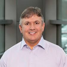 Elizabeth Chappelear's Instagram, Twitter & Facebook