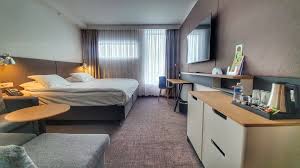 Holiday inn® prague airport hotel is just off motorway 7.prague's main train station is 30 minutes' drive away. Holiday Inn Prague Airport Home Facebook