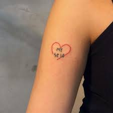 American Threads In 2020 Tattoos Dainty Tattoos Simplistic Tattoos
