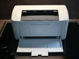 Pokrewnym modelem obsługującym druk bezprzewodowy jest: Hp Laserjet Pro M15w Laserdrucker Wlan Weiss Eur 71 00 Picclick De