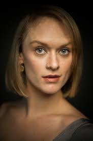 Sarah Early's Instagram, Twitter & Facebook