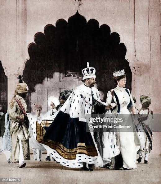 George V and Queen Mary in Delhi, India . The King and Queen... News Photo - Getty Images