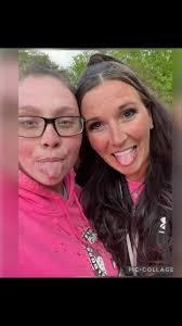 Leann Combs's Instagram, Twitter & Facebook