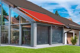 Ob für den privaten bereich auf der terrasse oder auch großflächige bereiche wie z.b. Top Markisen Fur Terrasse Balkon Und Wintergarten Reflexa
