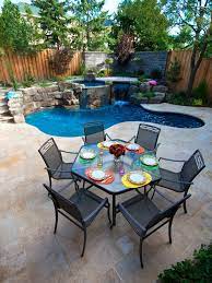 I also oddly like the fountain. Spruce Up Your Small Backyard With A Swimming Pool 19 Design Ideas