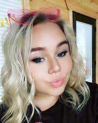 Jade Mccoy's Instagram, Twitter & Facebook