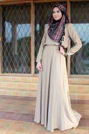 Dijamin kamu tampil makin pede dan kece dalam beraktivitas. 25 Western Outfits To Wear With Hijab For Gorgeous Look