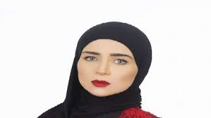 وعلّقت على صورتها عبر صفحتها. Ù…Ù‰ Ø¹Ø²Ø§Ù„Ø¯ÙŠÙ† Ø±ÙØ¶Øª Ø¸Ù‡ÙˆØ± Ø´Ø¹Ø±Ù‰ ÙÙ‰ Ø±Ø³Ø§ÙŠÙ„ ÙˆØ´Ø¹Ø±Øª Ø¨Ø´ÙØ§ÙÙŠØ© Ø¥Ù„Ù‡ÙŠØ© 4 Ù…Ø±Ø§Øª ÙÙ‰ Ø­ÙŠØ§ØªÙ‰ ÙÙ† ÙˆØ«Ù‚Ø§ÙØ© Ø§Ù„ÙˆØ·Ù†