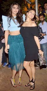 Sonam Kapoor And Jacqueline Fernandez Bollywood Girls Sonam Kapoor Fashion Bollywood Fashion