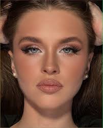 Eve Pearson (eveapearson)