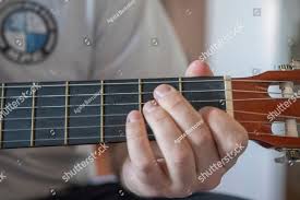 1 menerpa hidupku 1 1 2 1 7 1 bahagia 'kan datang. Kunci Chord Gitar Dan Lirik Lagu Bintang Kehidupan Nike Ardila Ayo Cirebon