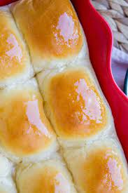 Aunt Shirley S Famous Dinner Rolls And A Bun In The Oven Announcement The Food Charlatan Best Bread Recipe Dinner Rolls Dinner Rolls Recipe